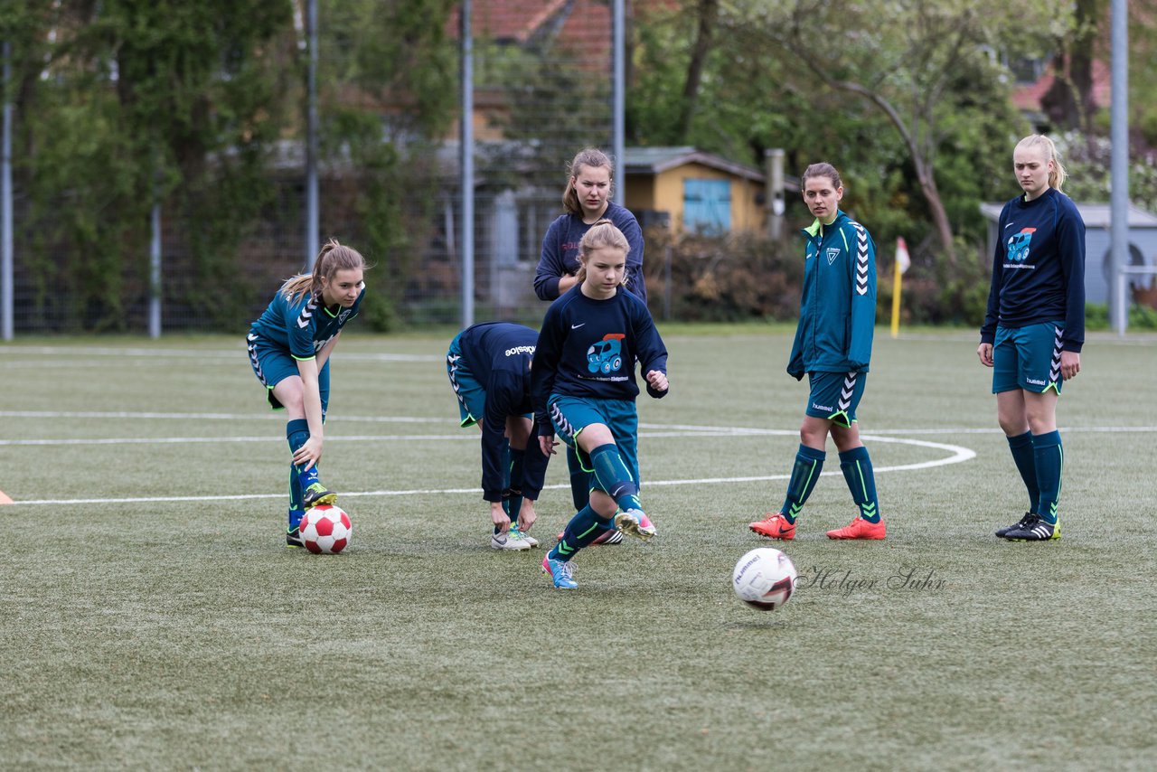 Bild 132 - B-Juniorinnen Pokalfinale VfL Oldesloe - Holstein Kiel : Ergebnis: 0:6